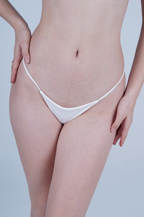 AXTZH Elegant Women’s Thong with Soft Fabric Finish and Decorative Bow Touch XTHGRBAL9808IJ-WHITE