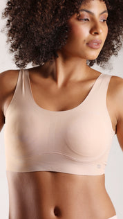 Seamless Bonded Light Padded Bralet | Effortless Wear