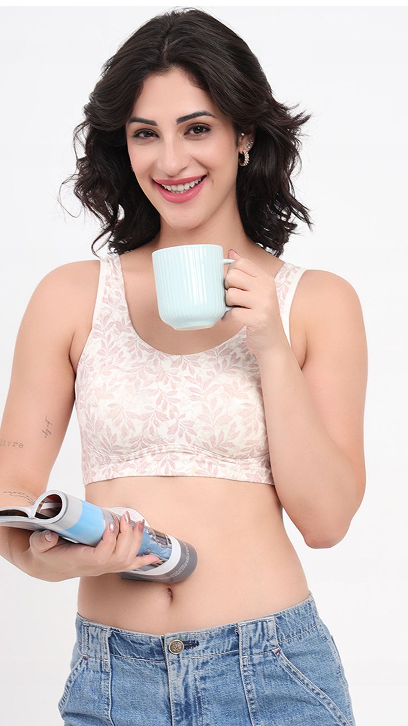 Amante Non-Padded Wirefree Curved Seam Printed Lounge Bra