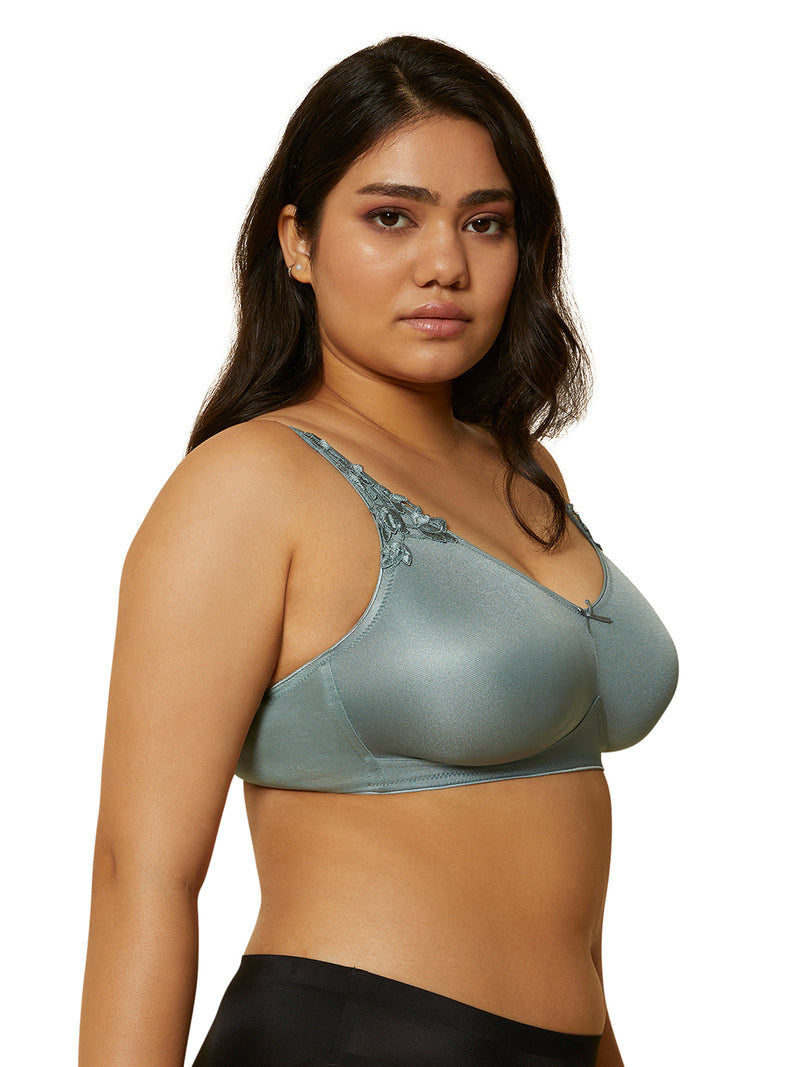 TRIUMPH-100I300 YR Minimizer 21 Wireless Non Padded Comfortable High Support Big-Cup Bra