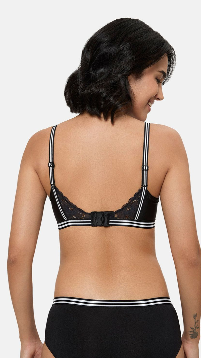 Triumph Black T-Shirt Bra Spotlight Hipster