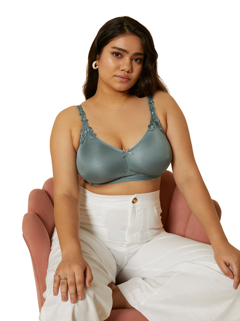 TRIUMPH-150I669 Minimizer 21 Wired Non Padded Comfortable High Support Big-Cup Bra