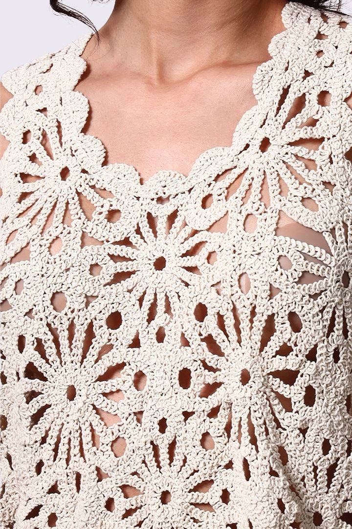 AXTZH Resort-Inspired Crochet Tank Featuring Intricate Open-Weave Design X0150-BEIGE-BW1PTA