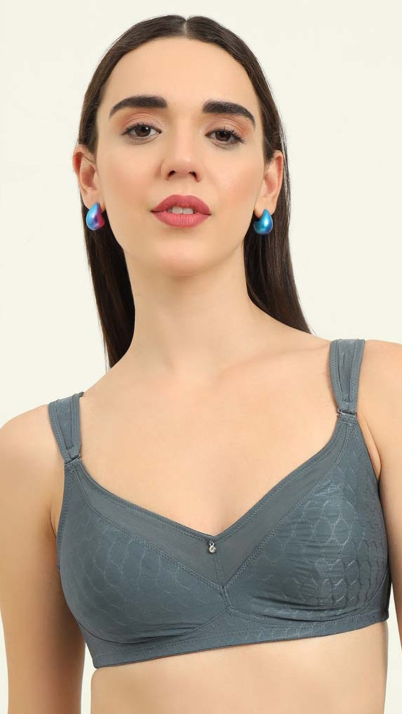 Triumph Grey Featherlight Wireless Minimizer Bra