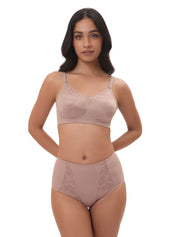 TRIUMPH BRA 100I526-ZE Minimizer 112 Non Padded Wireless Seamless Minimizer Bra