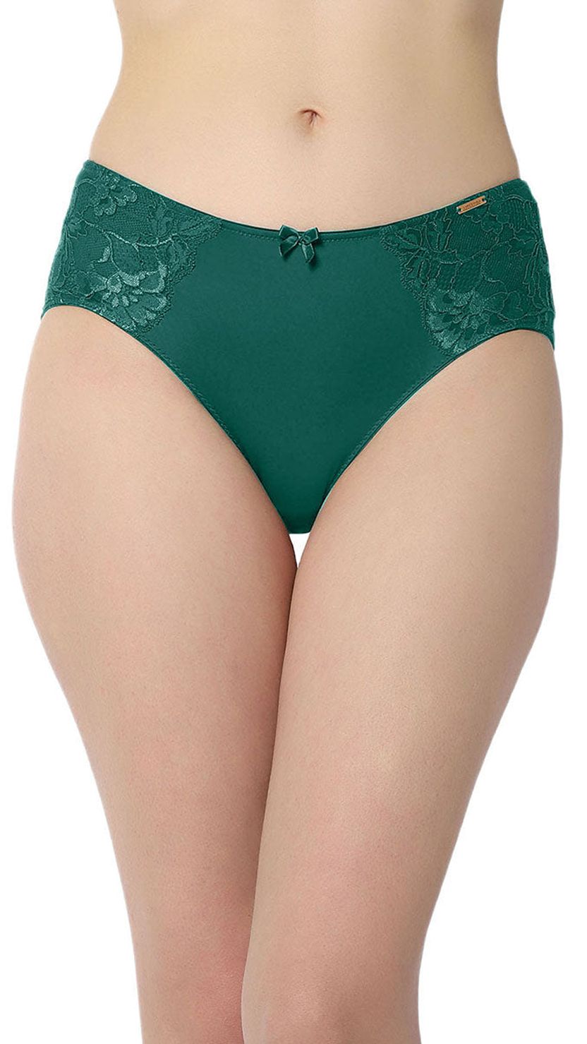 Amante Scallop Lace Mid Rise Hipster Panty