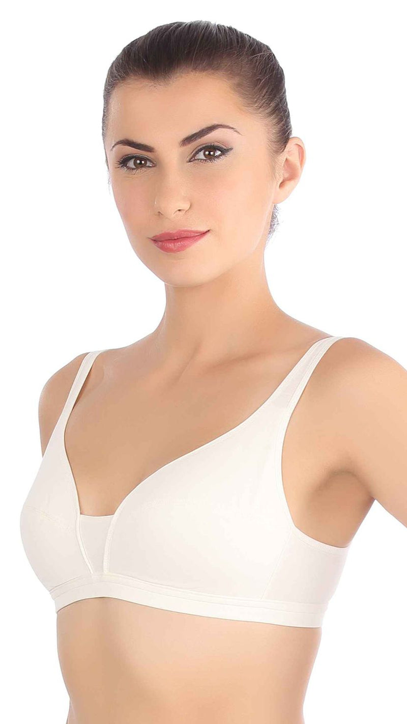 Triumph White Non-Wired Beginner Bra With Cotton Comfort