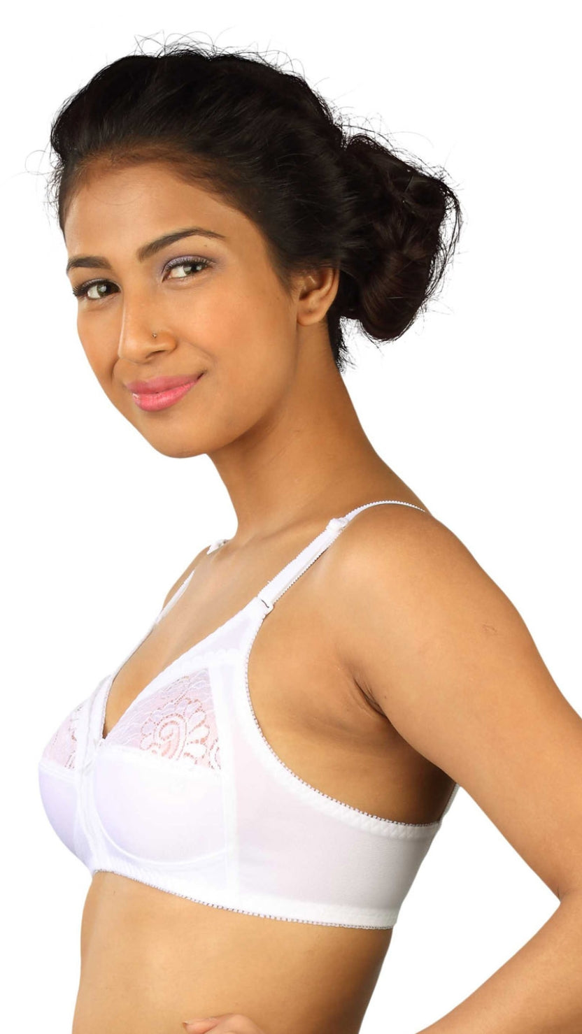 Triumph White Claudette Lace Trim Full Coverage Bra