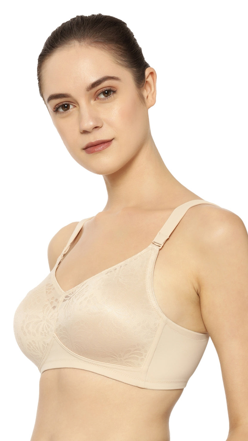 Triumph Nude Blush Underwired Lace Bra
