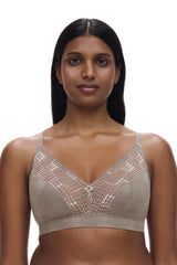 Chantelle Intrigue Wireless bra C13WP0