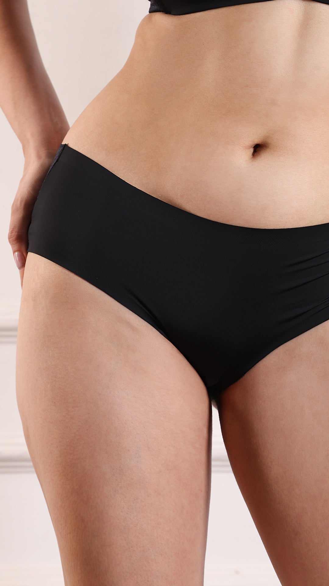 Seamless Bonded Classic Panty | No-Show Everyday Brief