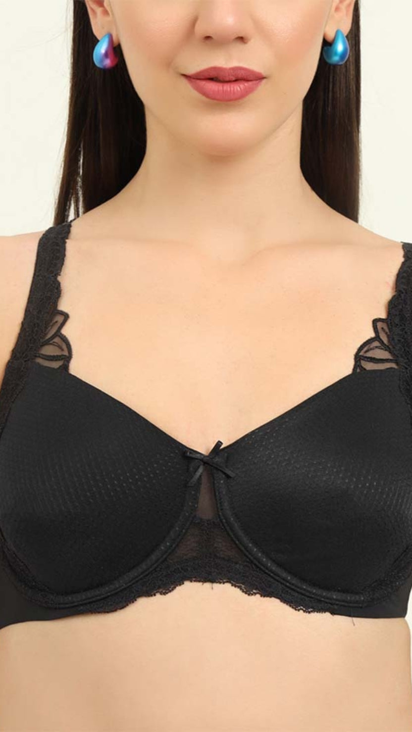 Triumph Black Floral Lace Minimizer Non Padded Bra