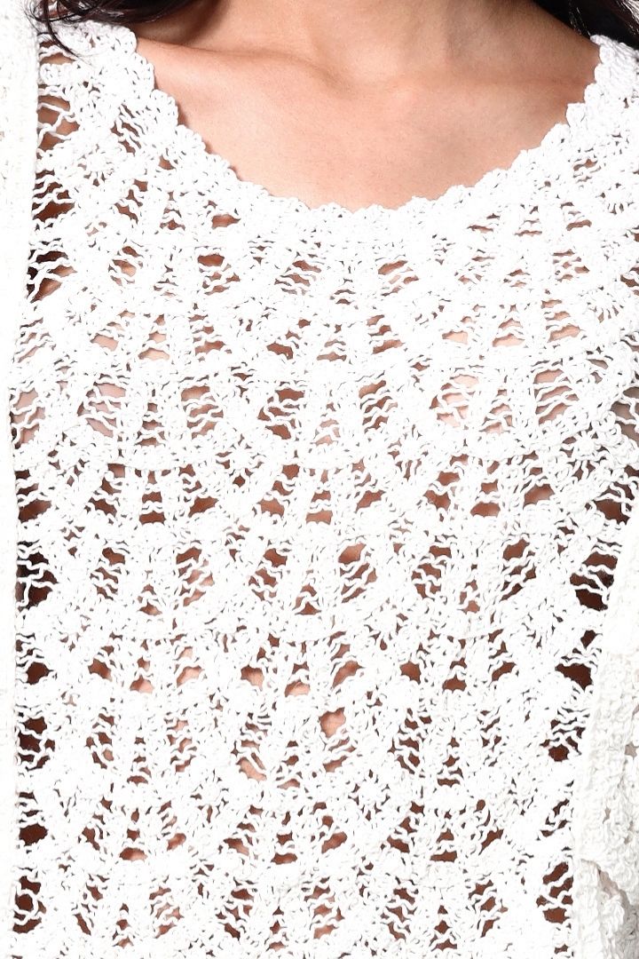 AXTZH One-Piece Crochet Top – Comfortable, Playful, and Perfectly Versatile 220-WHITE-BW1PTO