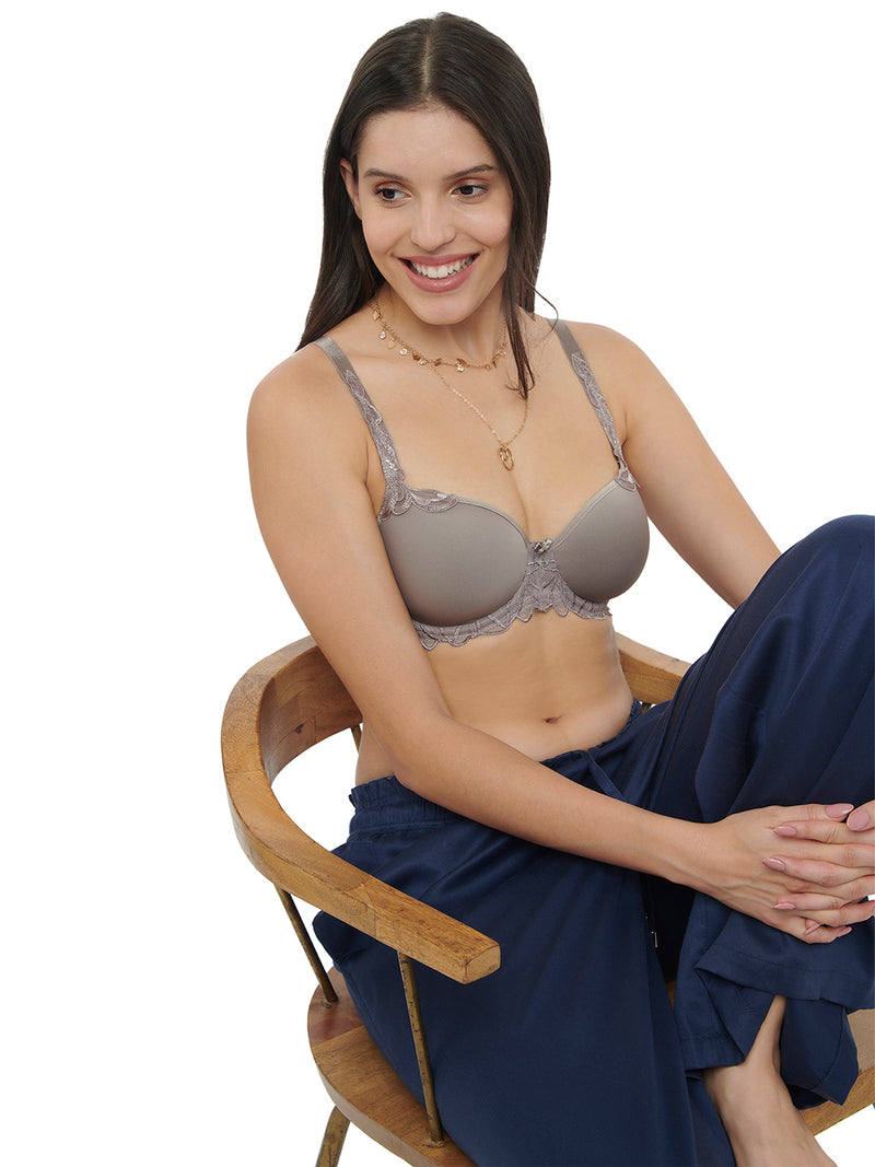 TRIUMPH-122I795 Wired Padded Spacer Cup T-Shirt Minimizer Bra