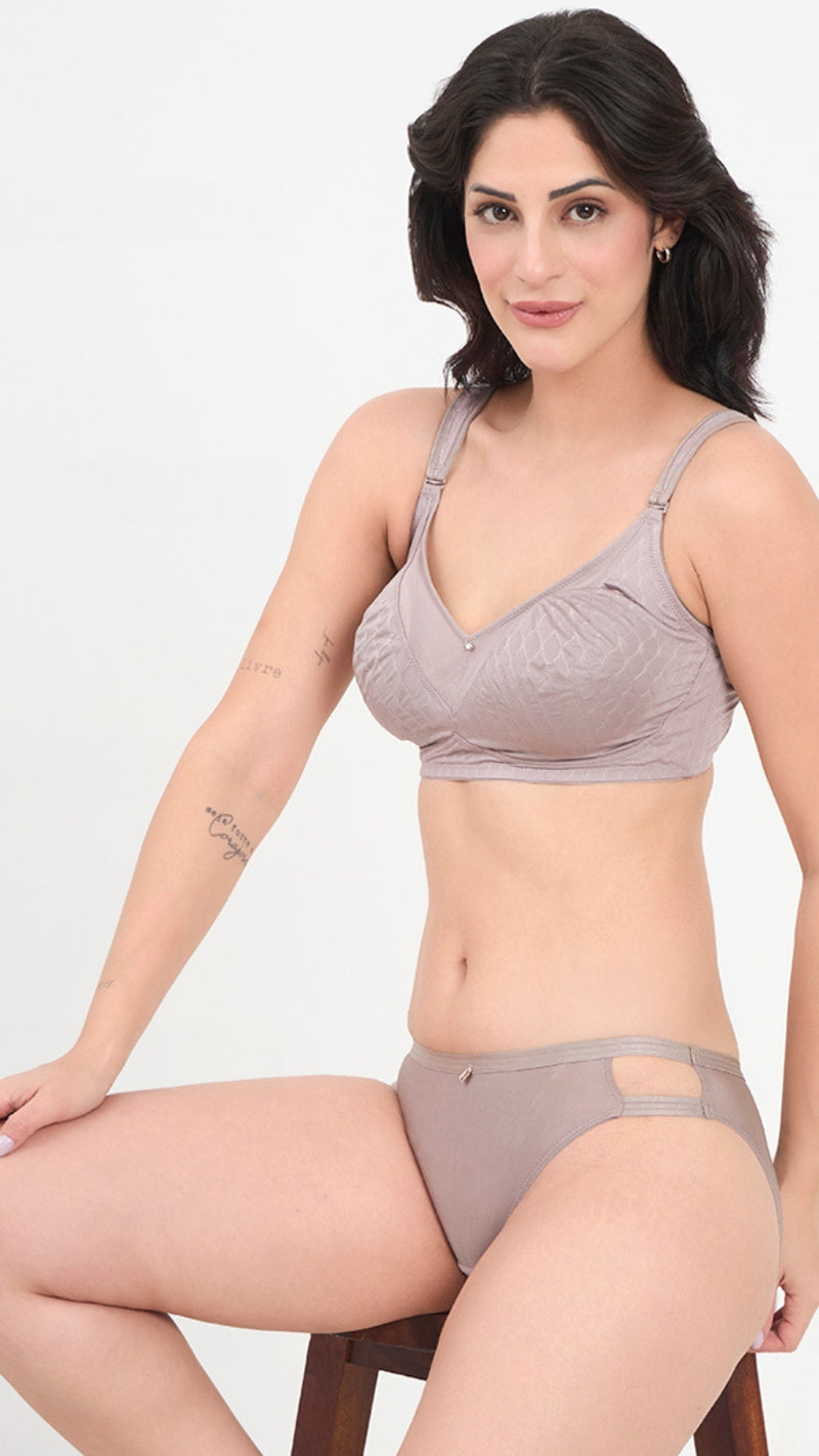 Triumph Grey Azalea Wireless Modern Minimizer Bra