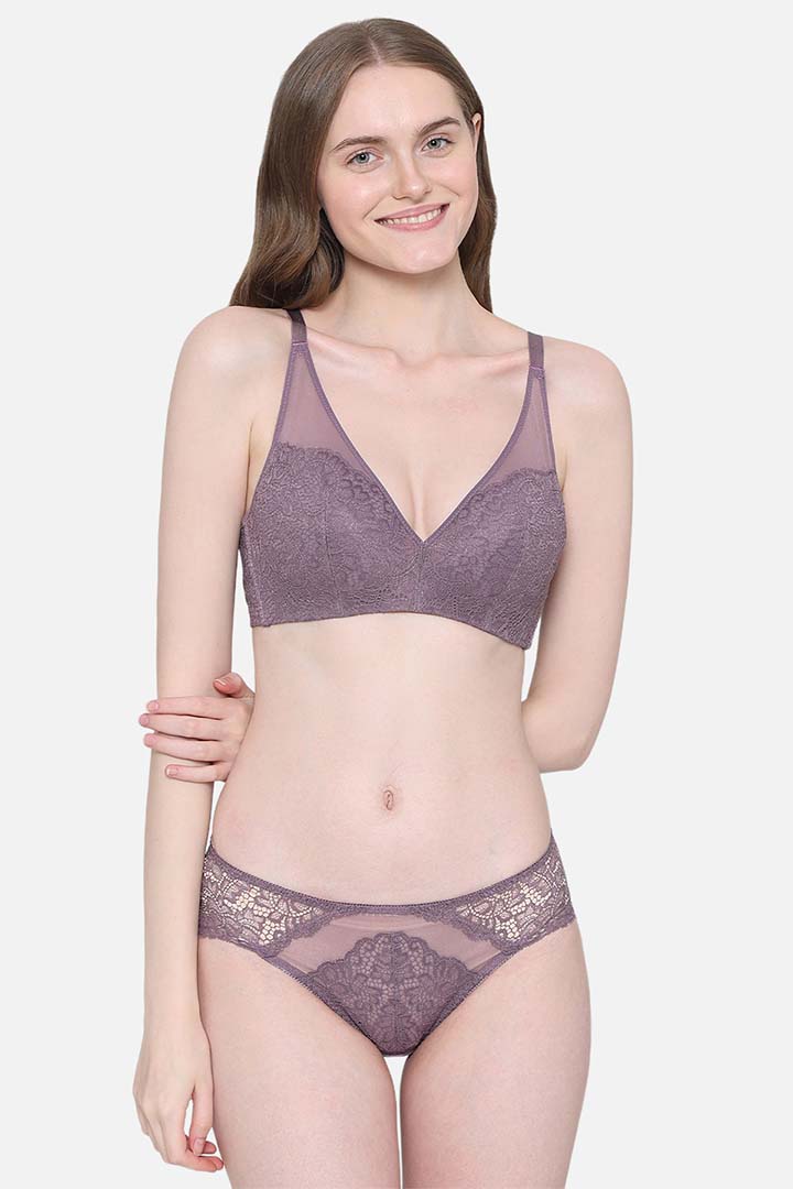 WACOAL BRA IAB317 Emma Lace Padded Non-wired 3/4th Cup Bridal Wear Medium coverage Lace Bra - Purple