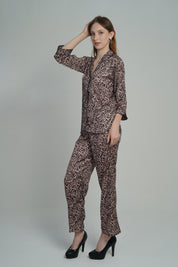 ANGELS FASHION Bold & Beautiful Two-Piece Nightwear Set with Collared Shirt and Straight-Leg PantsAG0830-LEOPR-C2S
