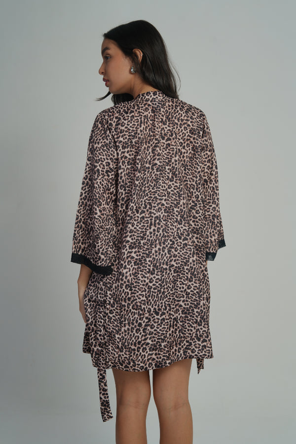 ANGELS FASHION Wild Romance Two-Piece Nightwear with Relaxed Robe and Sleek Dress AG0900-LEOPR-F11S