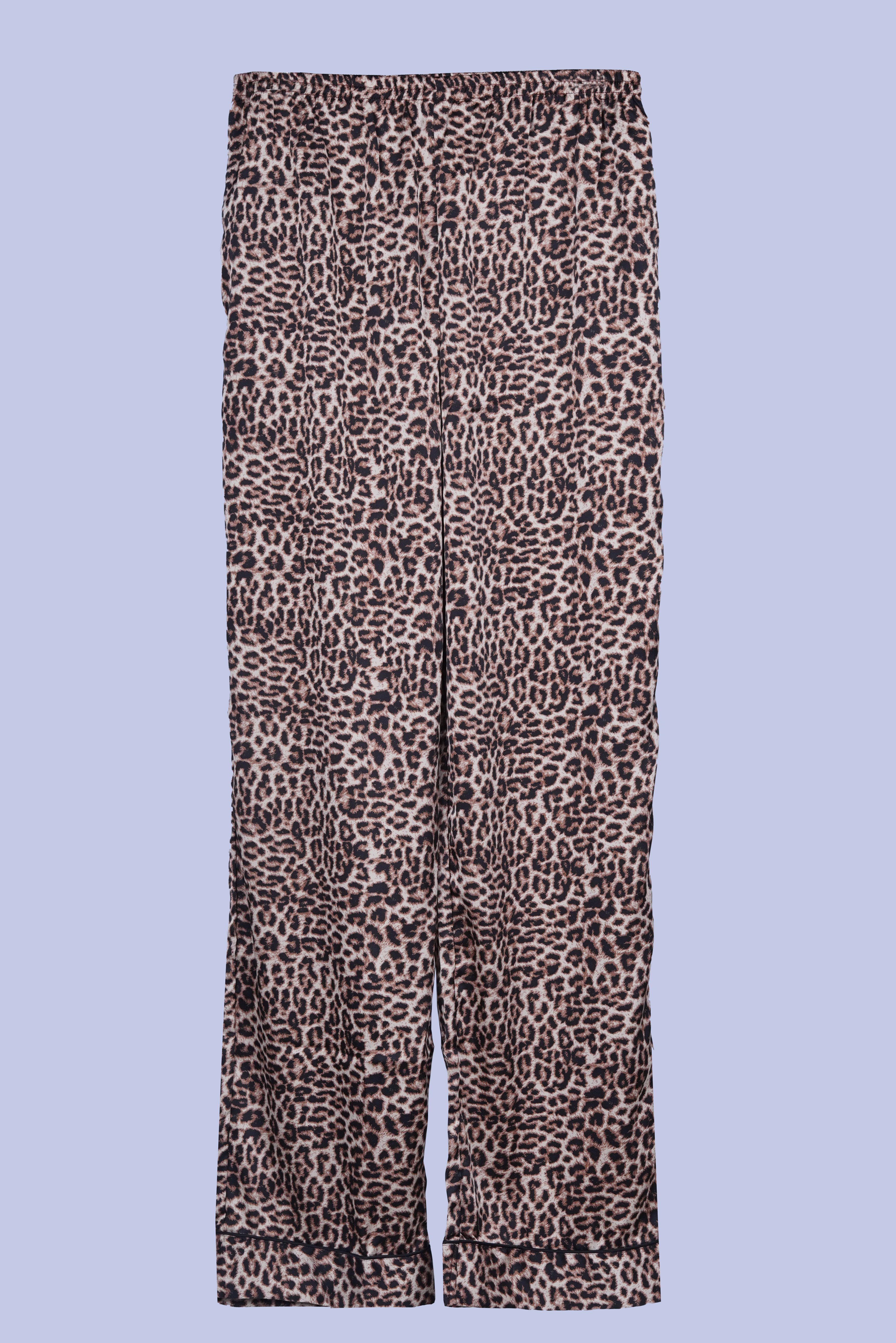 AXTZH Elegant and Comfortable Women’s Nightwear Ensemble for Peaceful Evenings and Restful Sleep X8139-LEOPR-WC2S