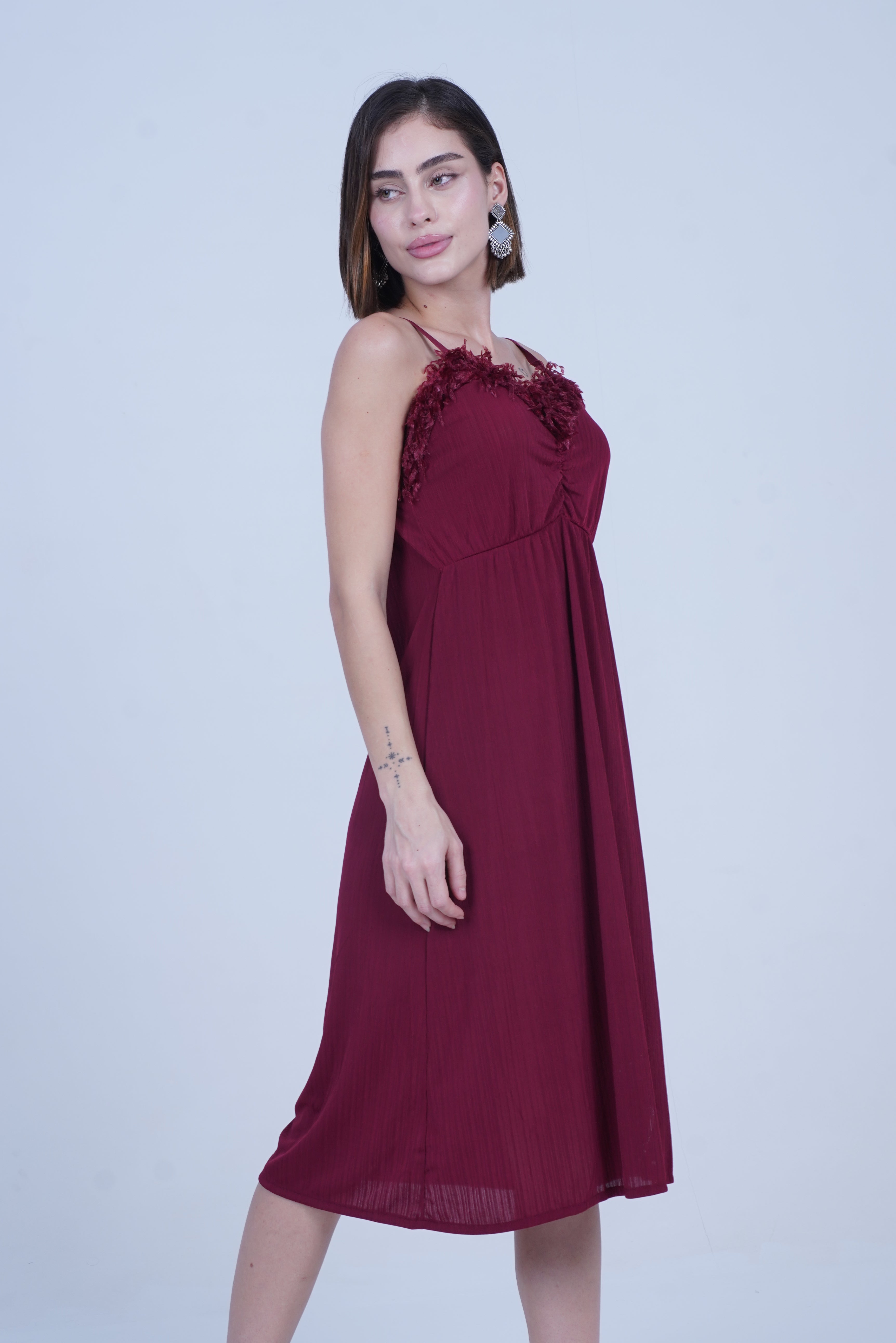 AXTZH Elegant Long Nightwear for Women with Delicate Lace Detailing and Flowing Silhouette X2463-MERLOT-F2L