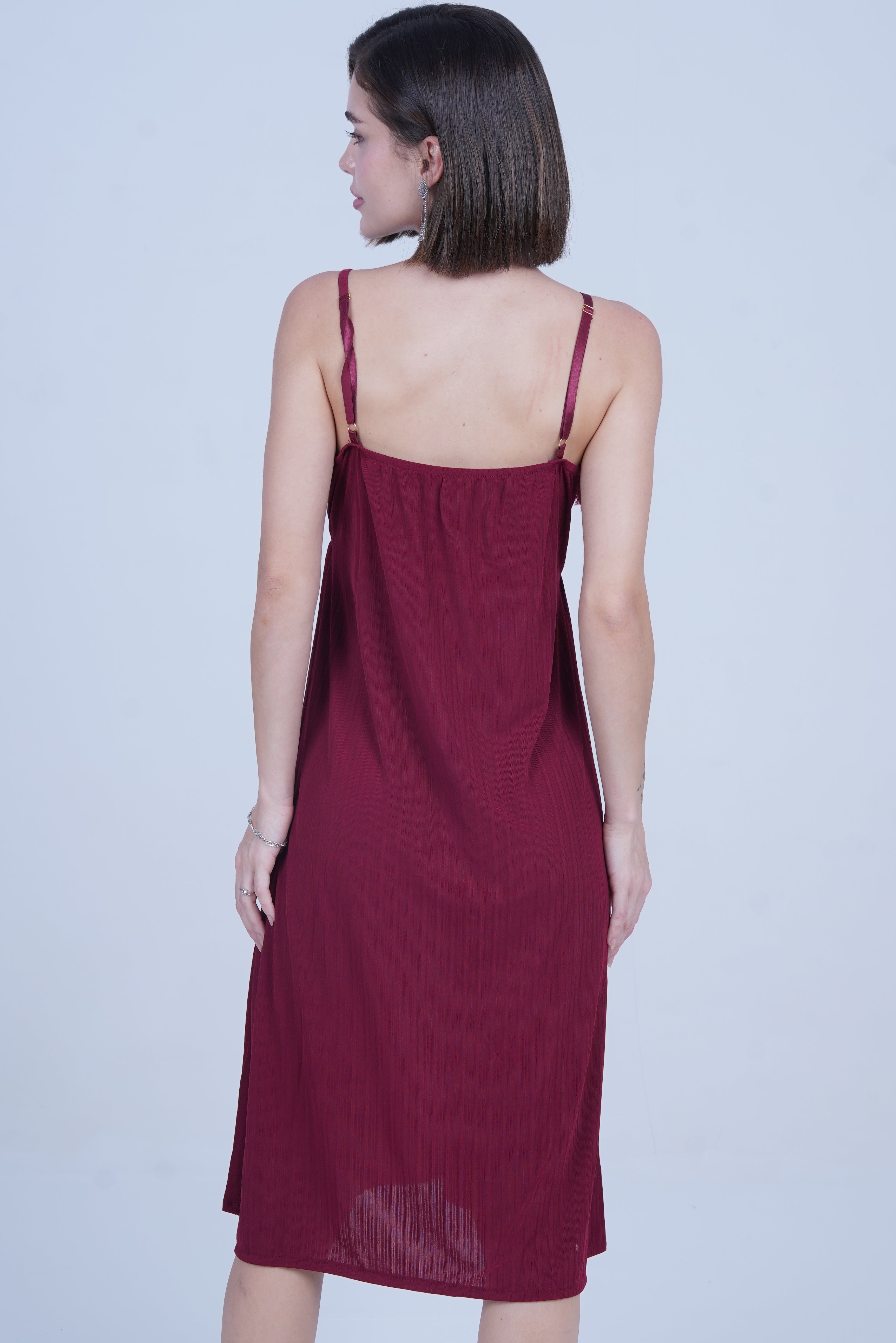 AXTZH Elegant Long Nightwear for Women with Delicate Lace Detailing and Flowing Silhouette X2463-MERLOT-F2L