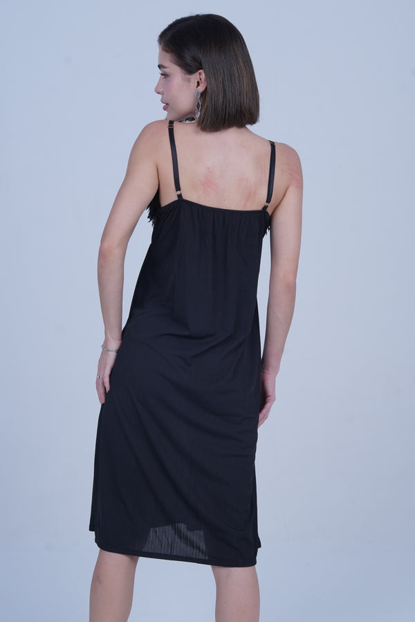 AXTZH Elegant Long Nightwear for Women with Delicate Lace Detailing and Flowing Silhouette X2463-BLACK-F2L