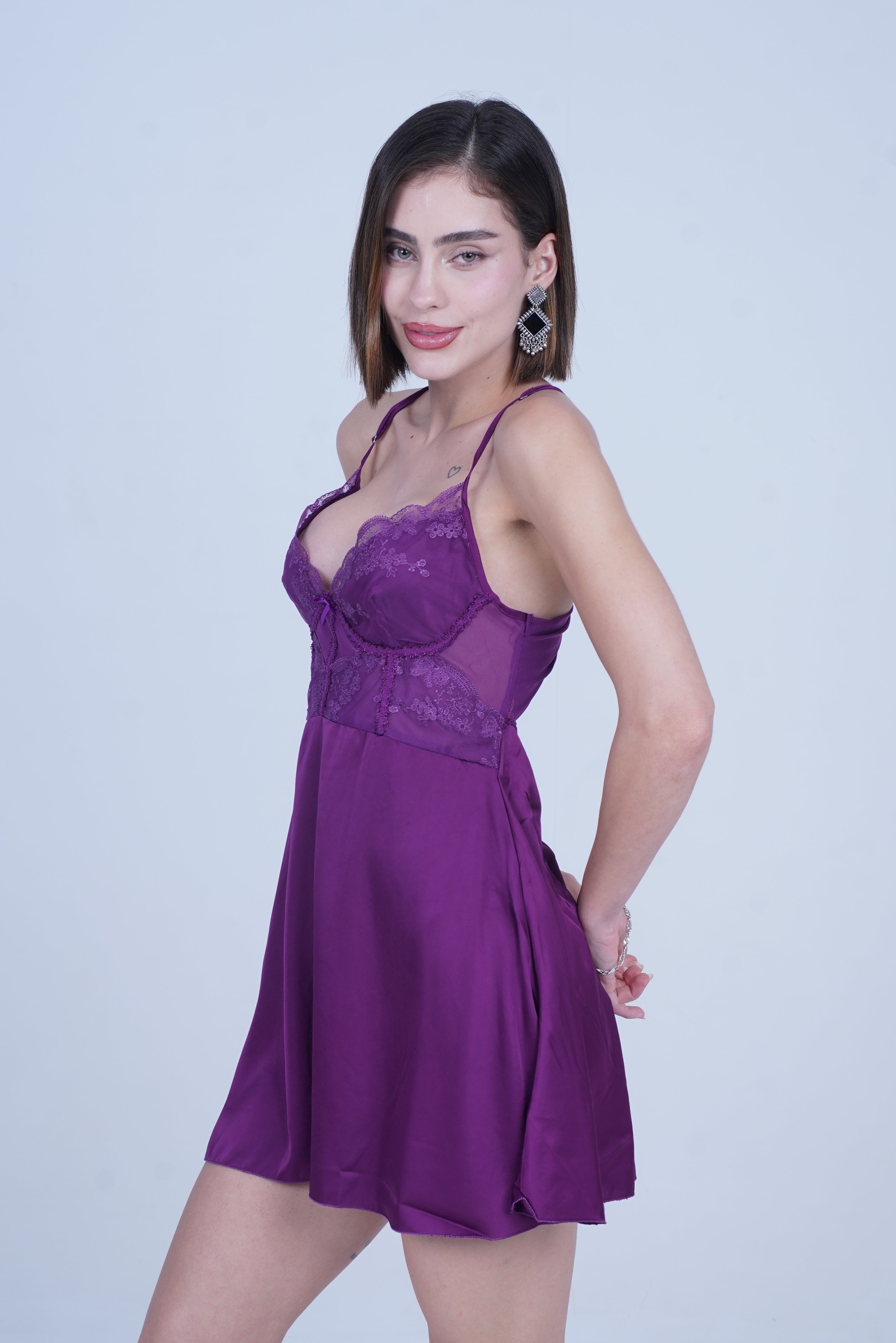 AXTZH Chic and Elegant One-Piece Nightwear with Flowing Silhouette and Delicate Detailing for Women X3589-MULBERRY-SF1S