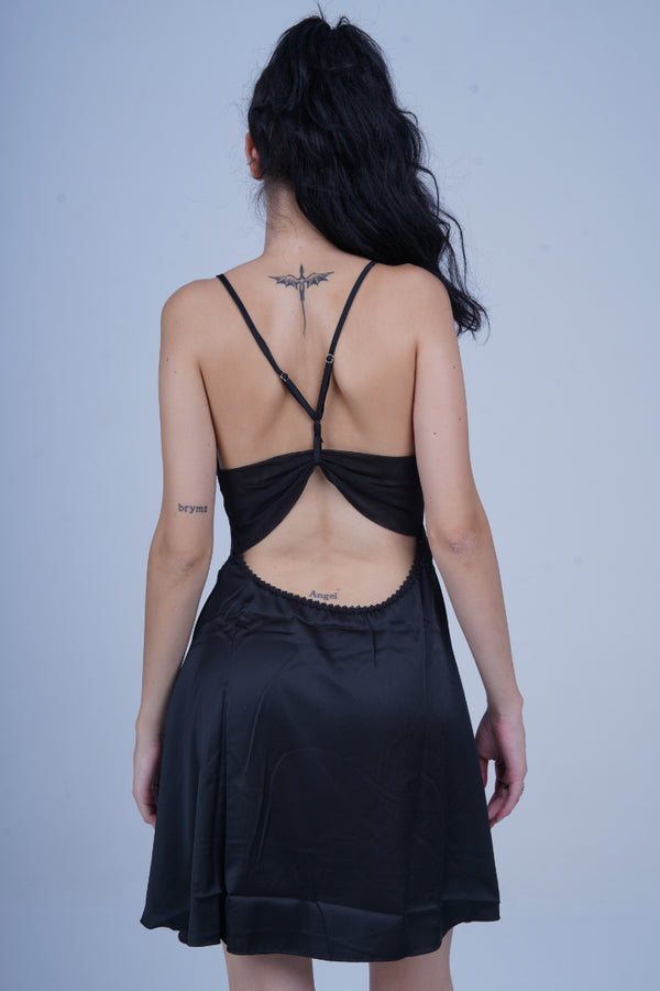 AXTZH Chic and Elegant One-Piece Nightwear with Flowing Silhouette and Delicate Detailing for Women X3589-BLACK-SF1S