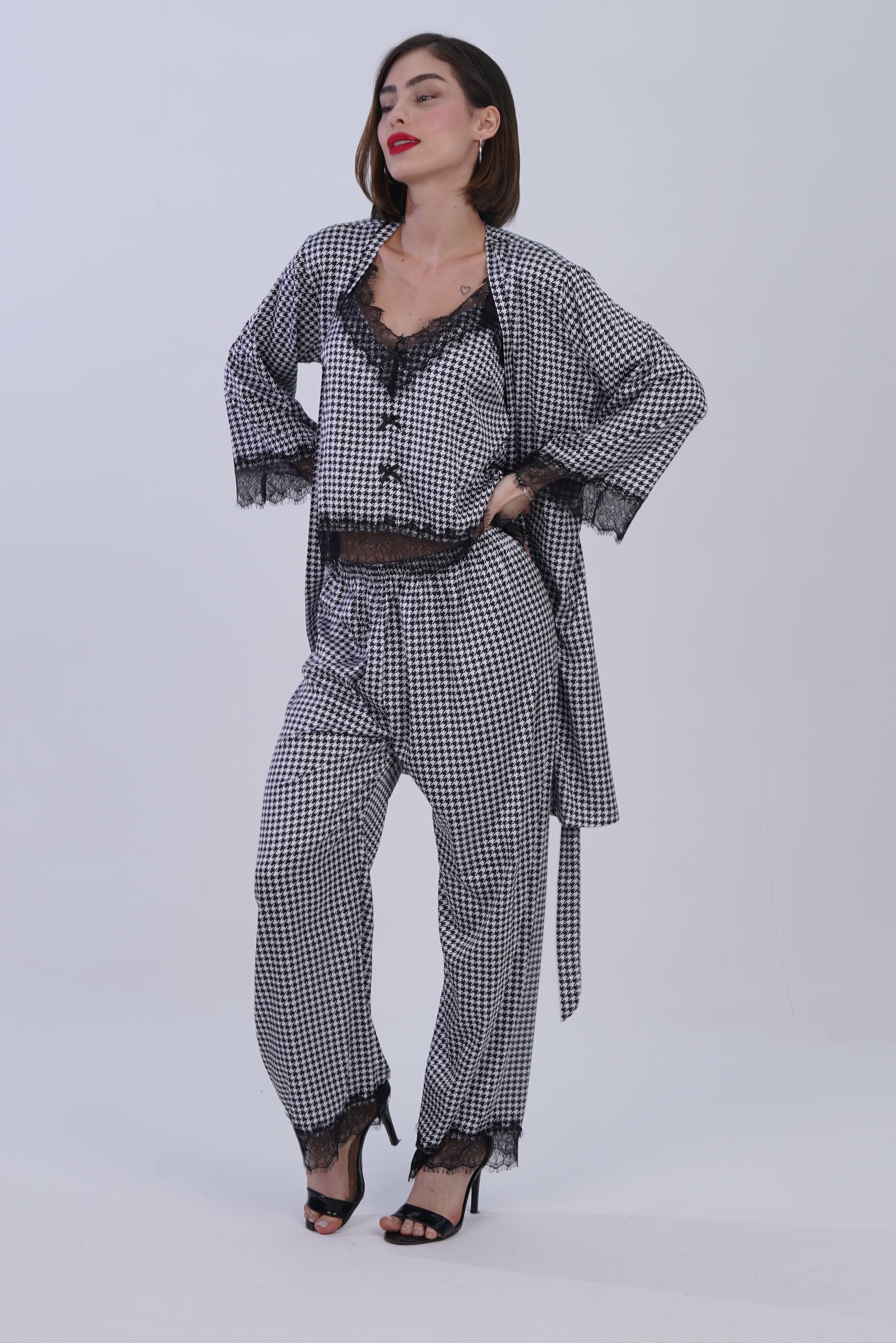 AXTZH nightwear Whispered Harmony Three-Piece X0587-BLKCH-NSL3PS