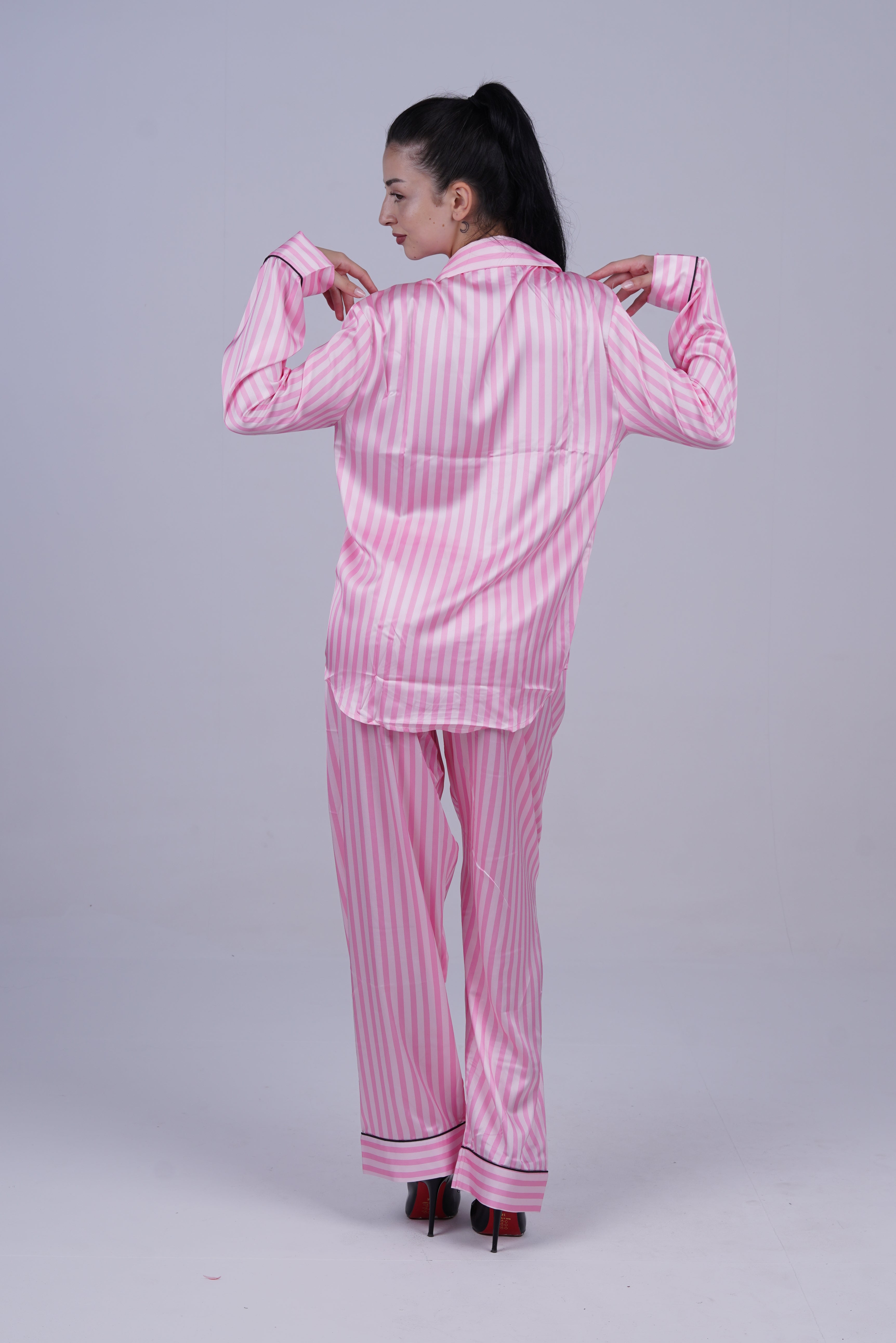 AXTZH Silky Comfort Meets Subtle Seduction: Elegant Two-Piece Nightwear Set X0718-PINST-C2S