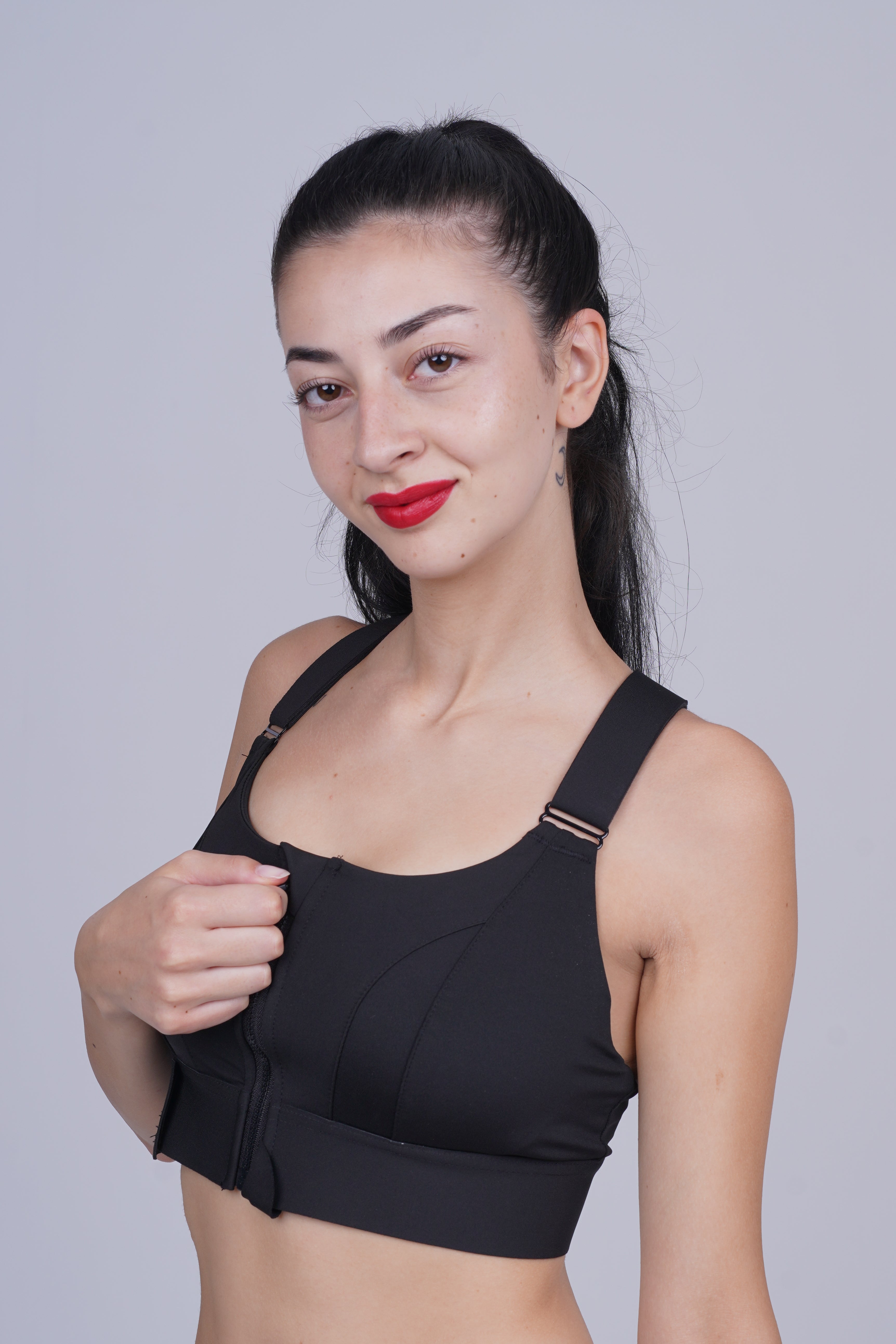 AXTZH Full Coverage Women’s Sports Bra – Perfect Blend of Strength, Comfort, and Style X0839-BLACK-CP120