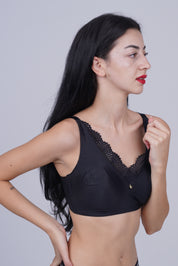 TRIUMPH Soft Touch Wire-Free Bra with Delicate Lace Neckline for Effortless Style 100I631-BLACK 04