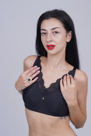 TRIUMPH Soft Touch Wire-Free Bra with Delicate Lace Neckline for Effortless Style 100I631-BLACK 04