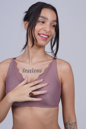 TRIUMPH  Soft Touch Wire-Free Bra with Delicate Lace Neckline for Effortless Style 100I631-UD