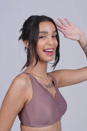 TRIUMPH  Soft Touch Wire-Free Bra with Delicate Lace Neckline for Effortless Style 100I631-UD