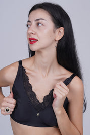 TRIUMPH Soft Touch Wire-Free Bra with Delicate Lace Neckline for Effortless Style 100I631-BLACK 04