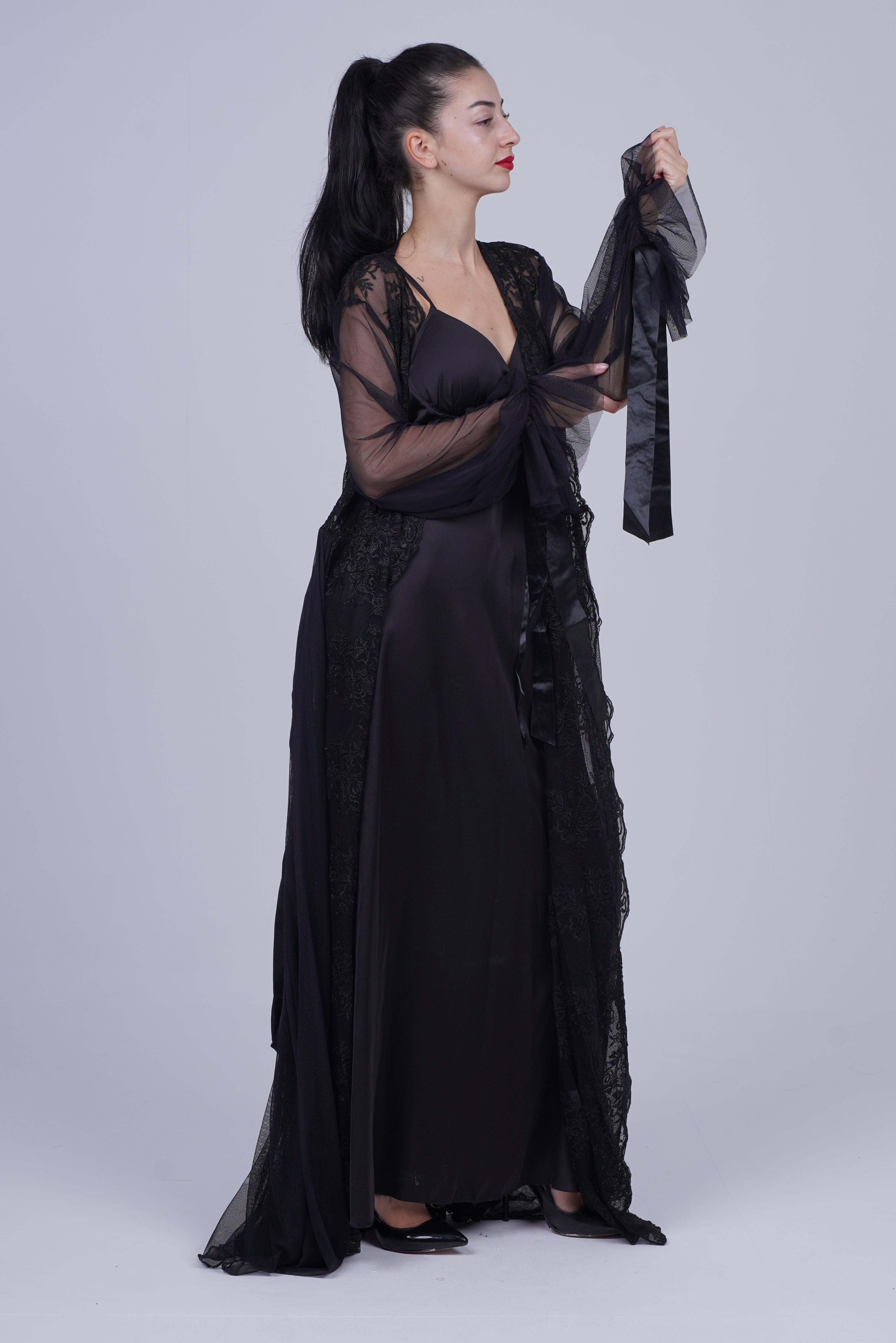 AXTZH Two-Piece Nightwear Set for Women with Elegant Robe and Inner Slip Dress X3009-BLACK-F22S