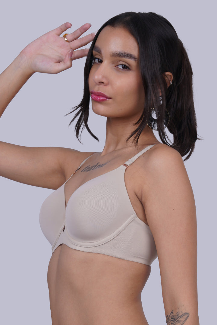 TRIUMPH Padded Underwire Bra with Modern Keyhole Detail and Sleek Contours 123I583-NN