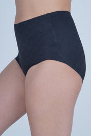 AXTZH Seamless Body-Hugging Women’s Brief with Delicate Front Accent XPTYSNETHW2262IJ-BLACK