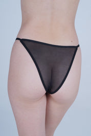 AXTZH Minimalist Sexy Thong for Women with Playful and Chic Design Details XTHGFNET0110IO-BLACK