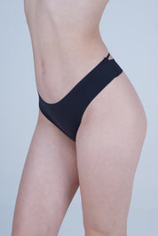 AXTZH Seamless and Sexy Thong for Women Designed for Comfort and Allure XTHGSBAL6058IO-BLACK