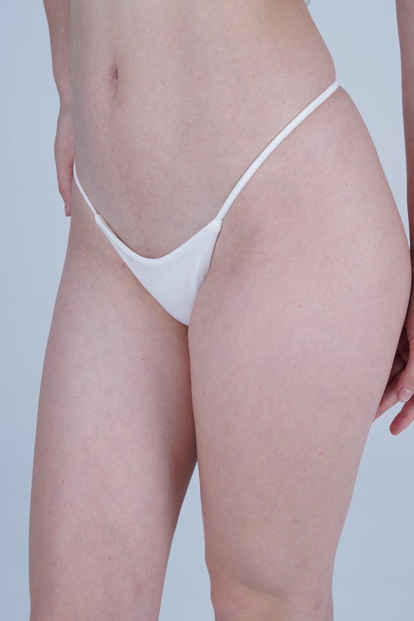 AXTZH Elegant Women’s Thong with Soft Fabric Finish and Decorative Bow Touch XTHGRBAL9808IJ-WHITE