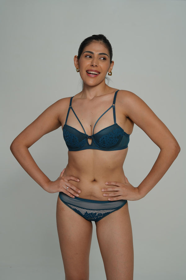 BELLAGIO Chic Sexy Panty for Women with Seamless Comfort and Lace Finishing Touches BP5073-TEAL