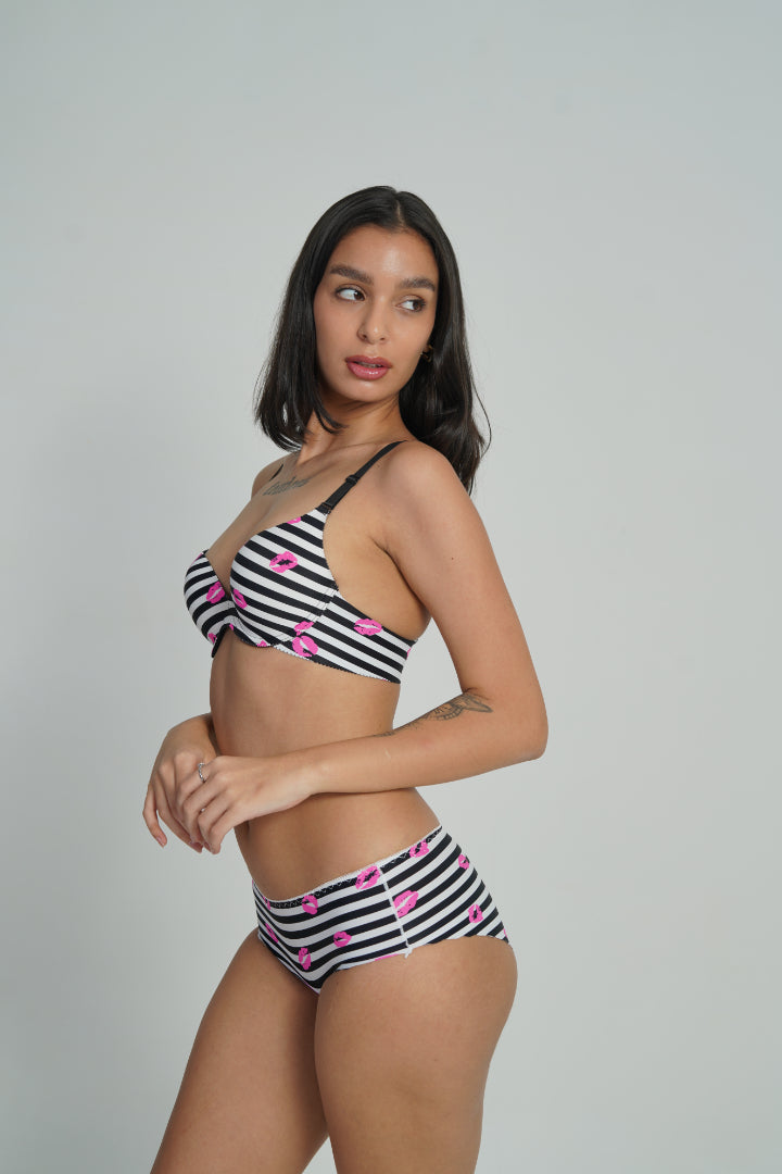 AXTZH  Bold Smooth Fit Mid-Rise Panty AP0111-BLKPR