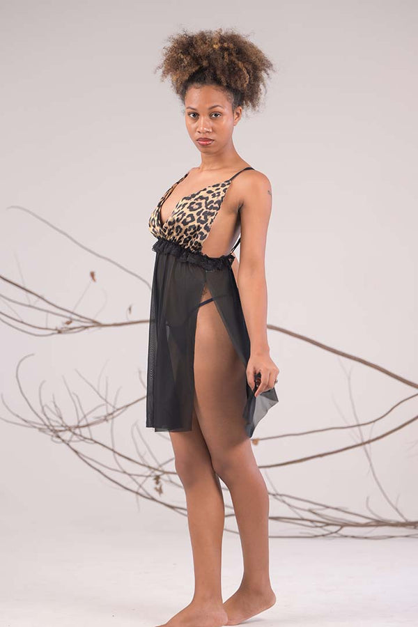 AXTZH Bold Two-Piece Women’s Nightwear Set with Sheer Robe and Matching Inner Dress X8801-BLKLEO-F11N