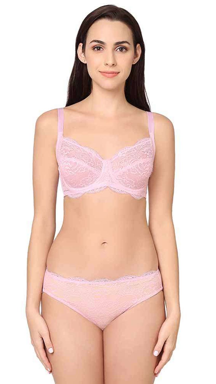 Wacoal Low Waist Lace Bikini Panty