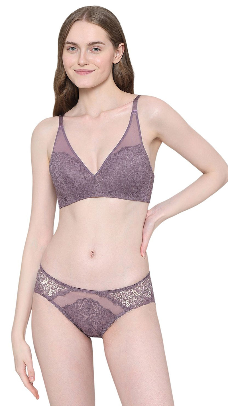 Wacoal Padded Non-Wired 3/4th Cup Lace Bra