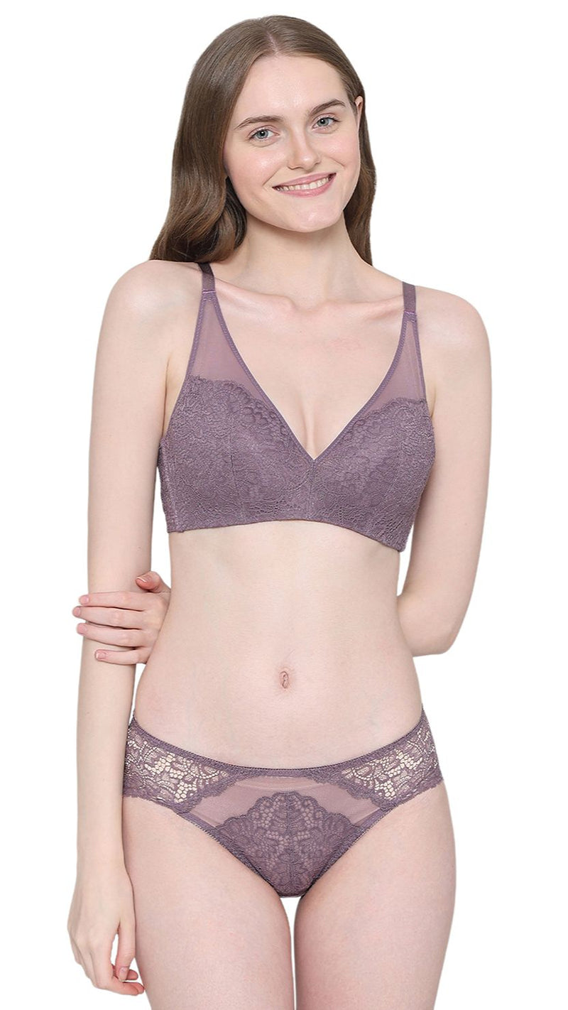 Wacoal Padded Non-Wired 3/4th Cup Lace Bra