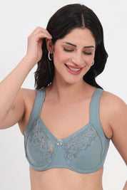 TRIUMPH-220I141 Form & Beauty Non Padded Wired Lace Mature Bra