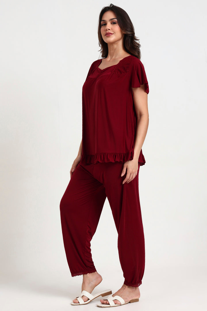 AXTZH Comfortable Two-Piece Nightwear Set for Women with Relaxed Top and Easy-Fit Bottoms X8010-MERLOT-C9M